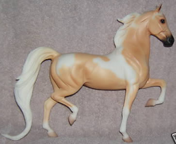 Breyer #501401 Charisma National Show Horse Palomino Pinto NSH SR QVC 2001