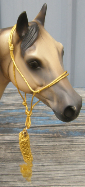 Model Horse Tack Props Model Horse Traditional Horse Mule Rodeo Rope Halter & Lead Gold