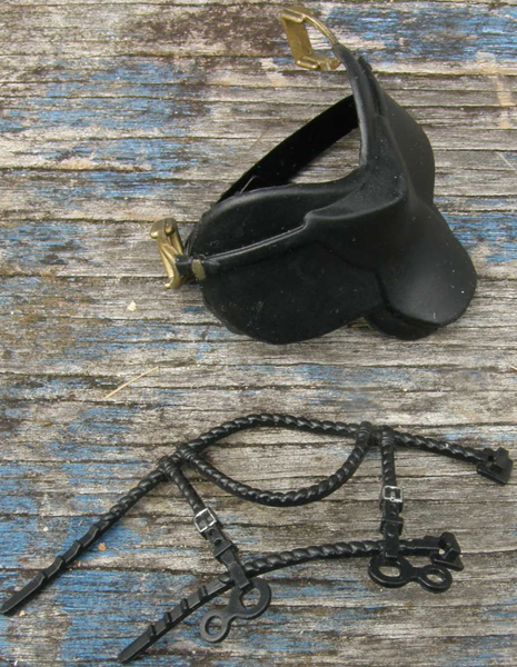 Model Horse Tack Props Grand Champions English Saddle & Bridle Set Model Horse Accessories