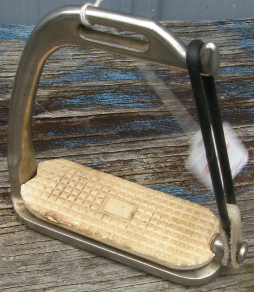 Fillis English Safety Stirrups Peacock Safety Stirrups Irons Quick Release Stirrup Irons Single Stirrup 4 1/2