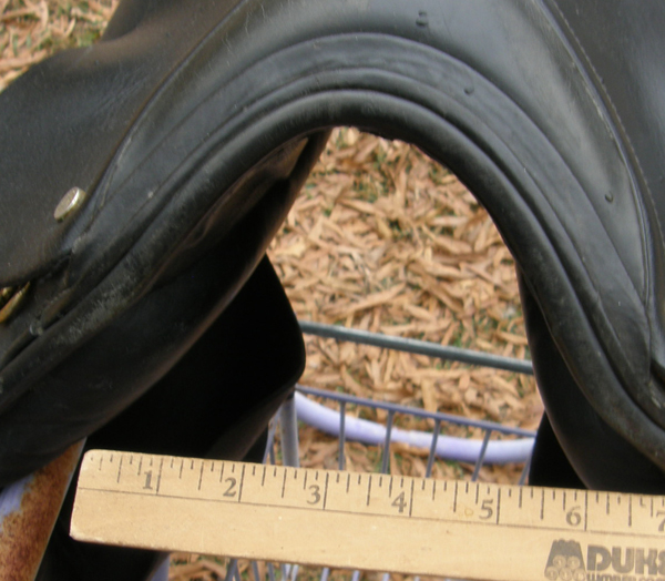 Paris Tack 16” Deep Seat Dressage Saddle Wide Tree English Saddle Black