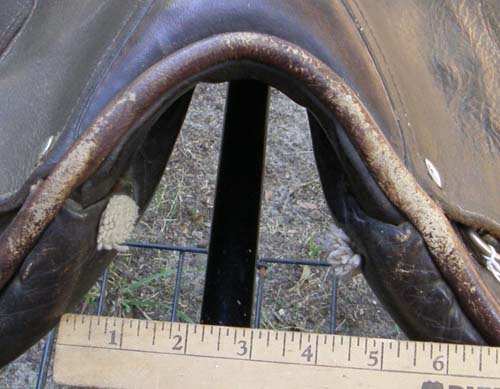 16 1/2” Dressage Saddle English Saddle