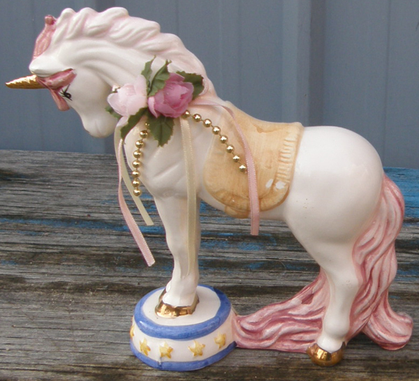 Vintage? Taiwan Porcelain Circus Unicorn On Pedestal China Horse White/Pink Porcelain Horse Figurine