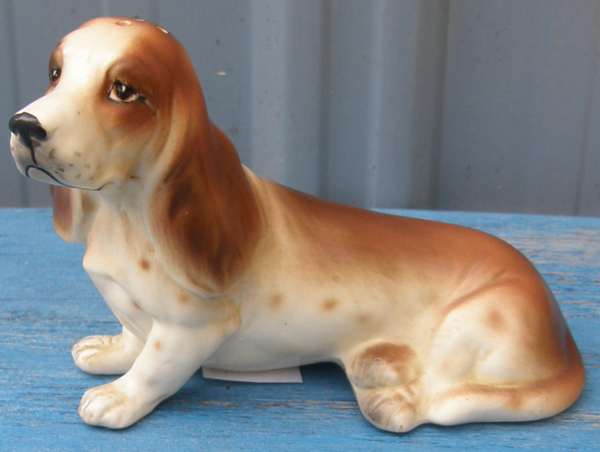 Vintage Japan China Napco? Napcoware? Enesco? Lefton? Ucagco? Basset Hound Salt Shaker Dog Salt & Pepper Shaker