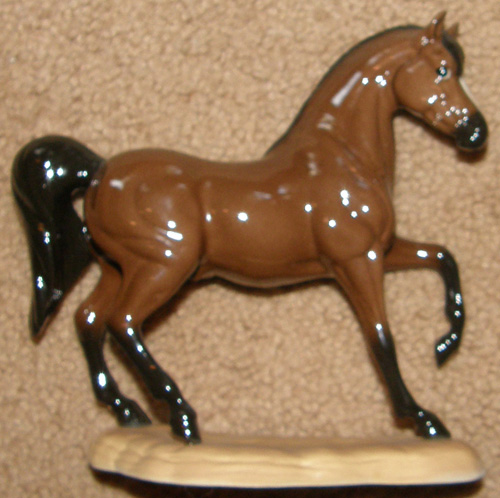 Vintage Loza Electrica Hagen Renaker Bay Arabian Horse On Base Bay Arab Horse Figurine #061