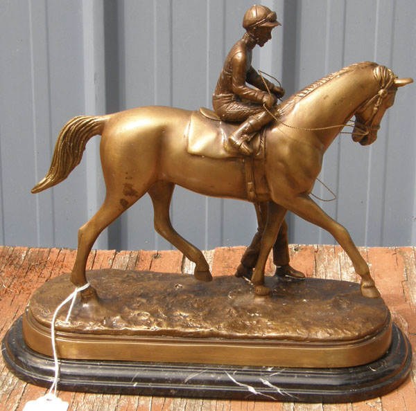 Bronze Racehorse Statue Edwin Bogucki Replica Secretariat Thoroughbred Race Horse Statue Copy on Marble Base TB Horse Racing Bronze Statue