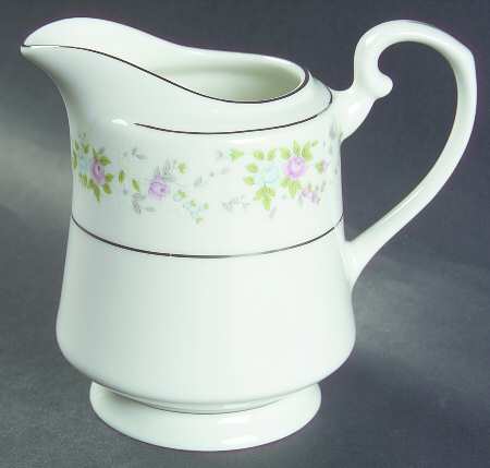 Vintage Cannes 8078 Her Majesty China Creamer