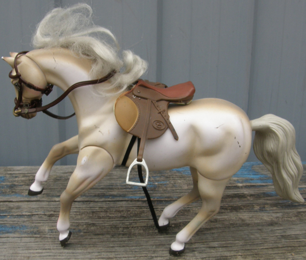 Vintage Grand Champions Sound 'N Action Stallion Grey Thoroughbred Lightning Grand Champion Horse English Saddle Bridle