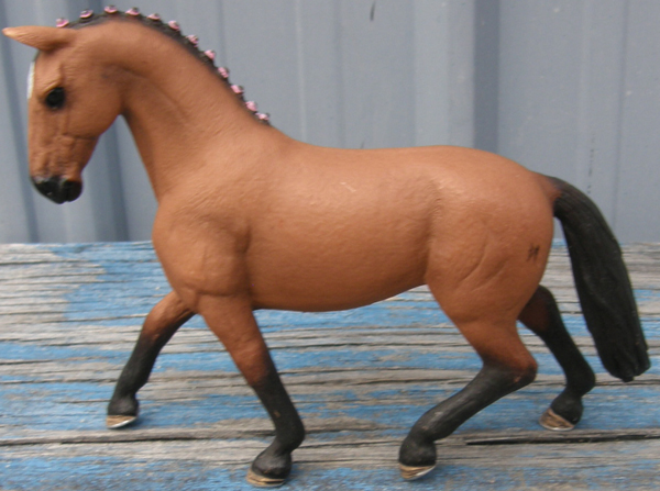 Schleich Hanoverian Mare Bay Horse Figurine #13817