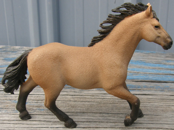 Schleich Dun Buckskin Quarter Horse Stallion QH Horse Figurine #13853