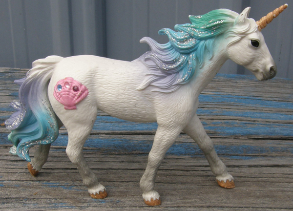 Schleich Bayala Sea Unicorn Stallion Horse Figurine #70571