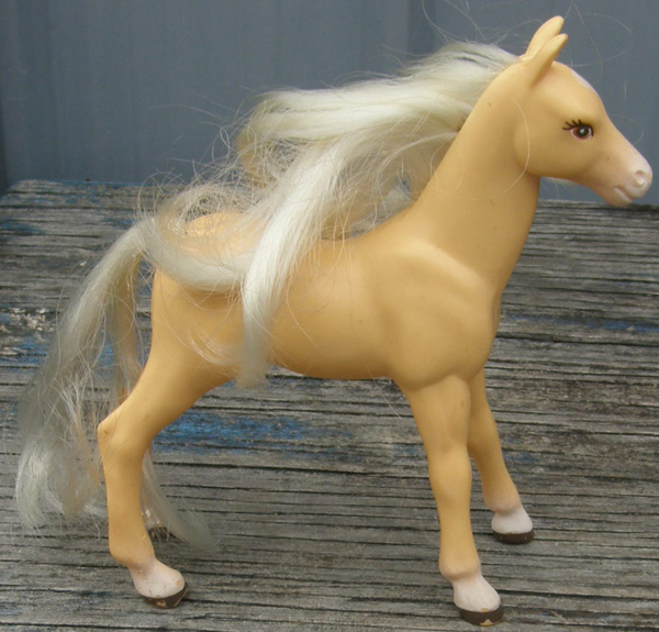 Vintage Playskool Palomino Horse Foal Brushable Mane Tail 5"