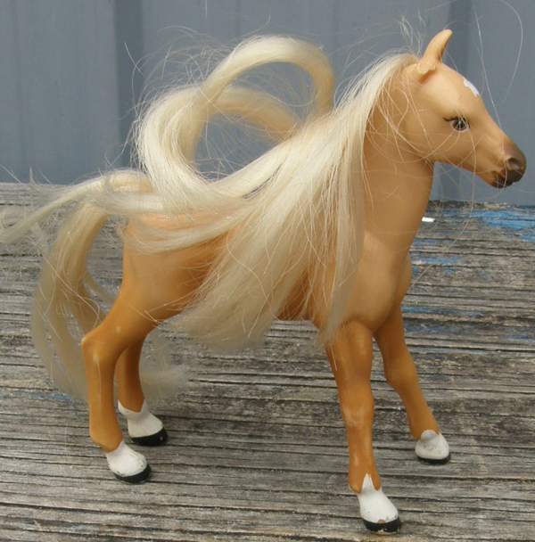 Vintage Playskool Palomino Horse Foal Brushable Mane Tail 5"