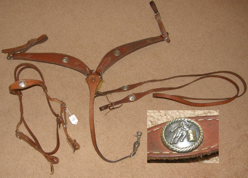 Western Headstall Breast Collar Set Barrel Racer Conchos Western Bridle Gaming Reins Leather Shaped Center Ring Breastcollar Barrel Racing Set Dark Chestnut Horse