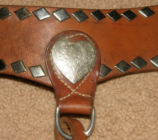 Vintage Western Breastcollar with Neck Strap Silver Diamond Studs Tripping Western Breast Collar Western Breastplate Tapered Cowboy Rodeo Parade Breastcollar Silver Heart Concho Tiedown Strap Chestnut