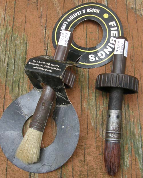 Fiebings Brush Top Cap Natural Bristle Hoof Applicator Brush Replacement Hoof Dressing Can Brush