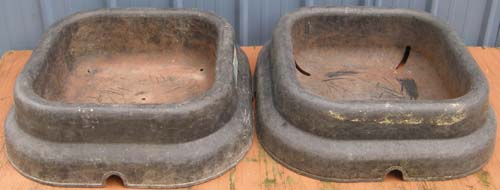 Rubbermaid Mineral Salt Pan Salt Block Holder Feed Pan Bucket