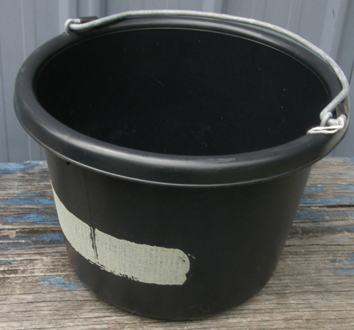Fortiflex 8 Qt Utility Pail Livestock Feed Bucket Black