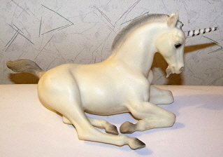 Breyer #245 Alabaster Lying Down Unicorn Lying Down Foal