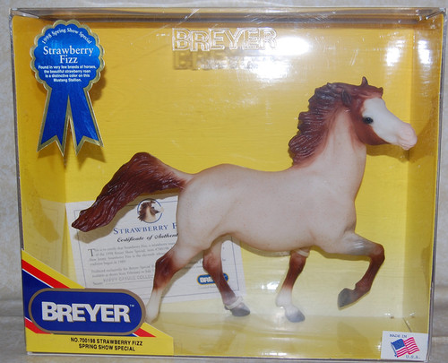 Breyer #700198 Strawberry Fizz Red Roan Buckshot SR Show Special 1998 Tour Model Signing Party Special Run