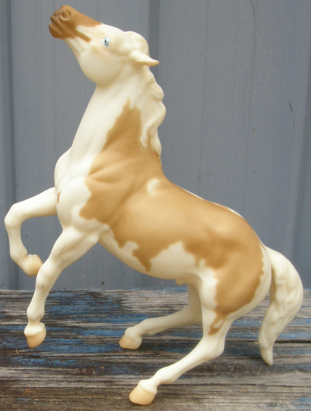 #701496 Amerigo Palomino Pinto Semi Rearing Mustang SR 1996