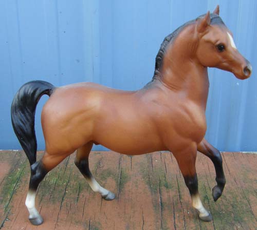 Breyer #21058 Classic Arabian Stallion SR Bay Classic Arabian Family Stallion CAS