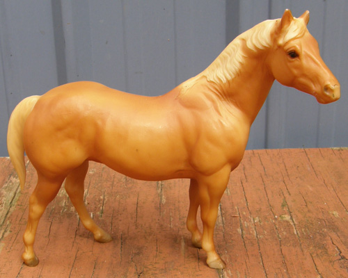 Breyer #3045 Classic Quarter Horse Stallion Palomino Classic QH Family Stallion CQHS