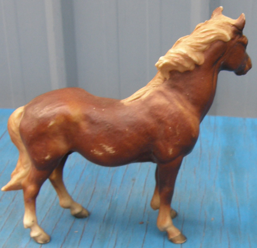 Breyer #3065 Classic Mustang Family Stallion Chestnut Mustang Stallio