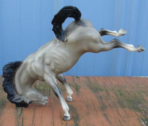 Breyer #414190 Grey Bucking Bronco SR Bentley Sales 1988