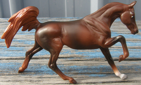 Breyer #6058 Stablemate Deluxe Horse Collection Galloping Arabian Stallion Liver Chestnut Darley SM