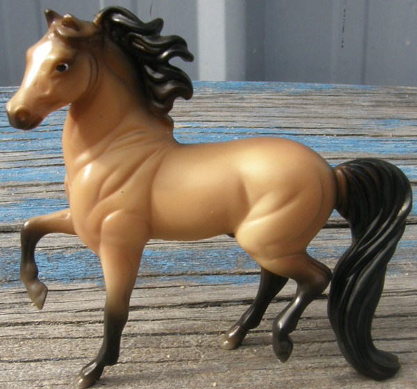 Breyer #6058 Stablemate Deluxe Horse Collection Buckskin Prancing Morgan SM