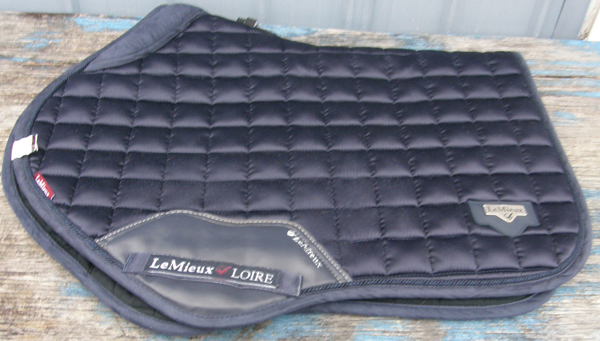 LeMieux Loire Satin Luxury Memory Foam Close Contact Saddle Pad Quilted Event Pad English Saddle Pad Navy Blue L