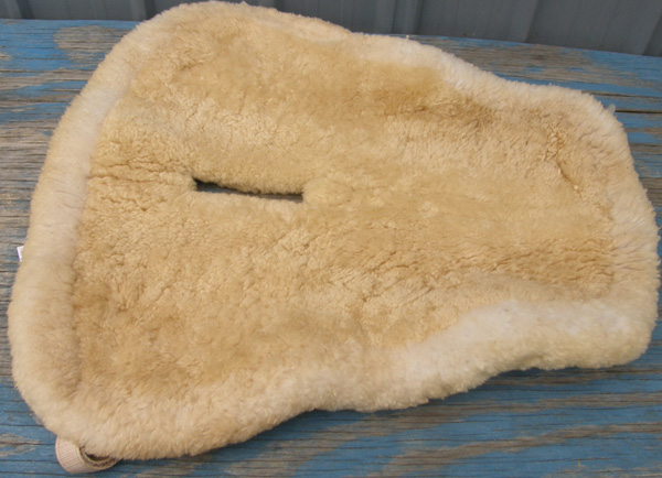 Fleeceworks Sheepskin Half Pad Wither Relief Numnah Fleece Quilted Half Pad White