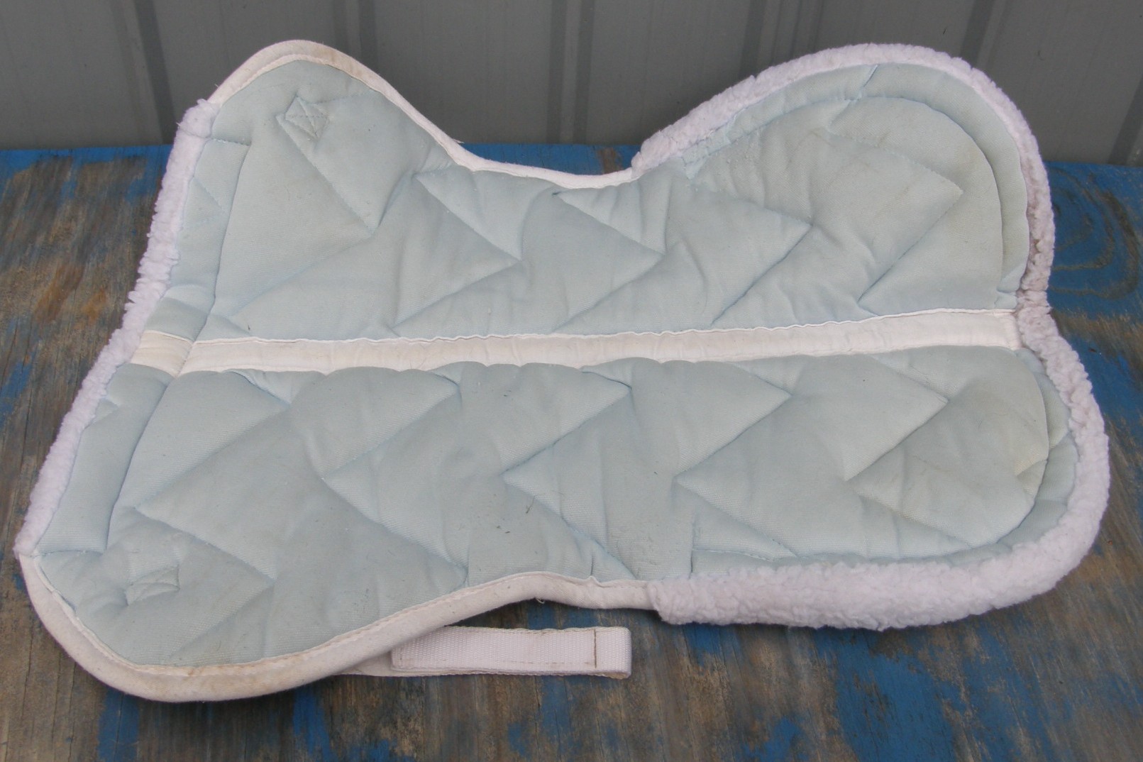 Lettia CoolMax Lined Half Pad Quilted Breathable Back Pad White