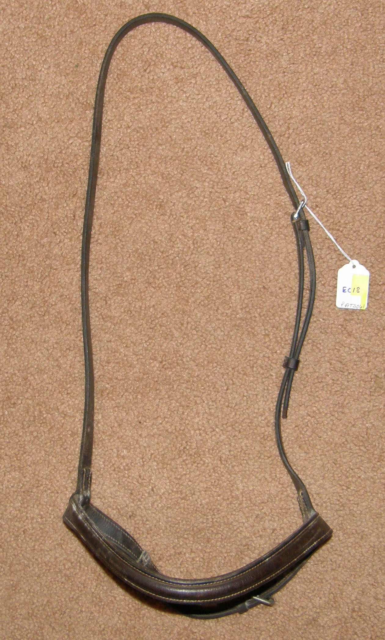 Round Raised English Caveson WB XL Horse