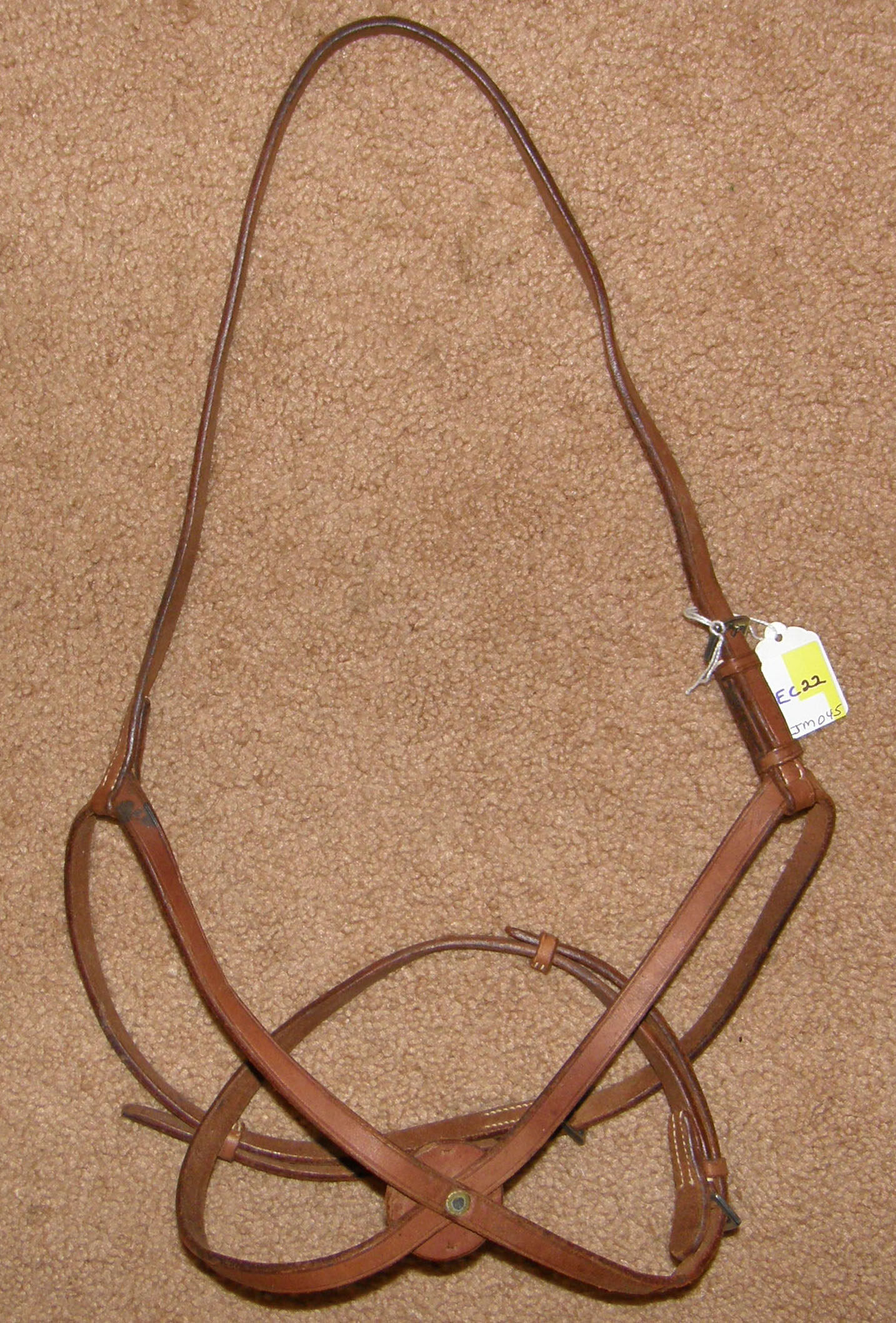 Figure 8 Noseband Figure Eight English Caveson Brown Horse