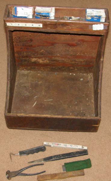 Farriers Wooden Tool Box Rolling Tool Cart Blacksmiths Tool Box On Wheels with Supplies Horse Shoeing Nails Tools