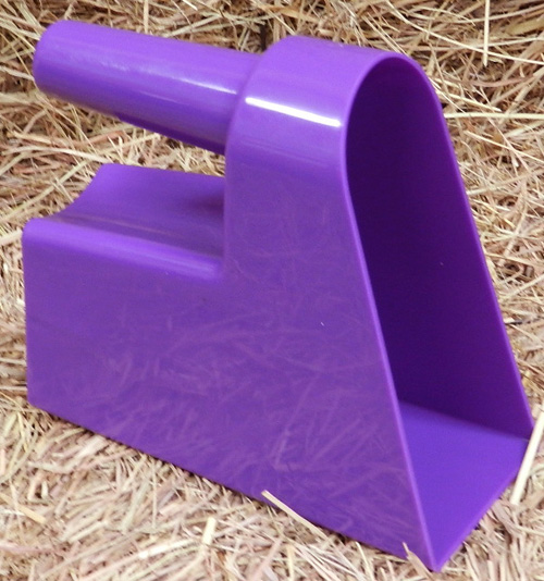 K & D 1 Qt Plastic Feed Scoop Purple KD166